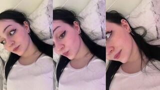 EllieDay You have the most hypnotic body 2026-03-01