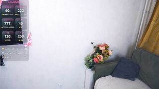 deliciamancinelli handbra busty brunette