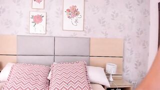ZaraCastelli 2026-04-14 2005 webcam video