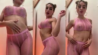 MiaCollie Exposes Full Breasts 2026-04-16