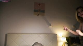 kaeliascorch flexible nude camgirl