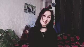 DeeKlingensmith Booty Chick in Fishnet