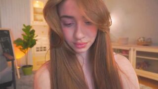 FlorenceClutter wants you to check her Nice Juicy Booty Ass Doggy-Style
