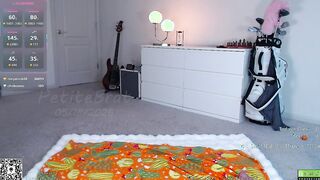 petitebrat Queen Live Show Cam 2026-05-18