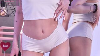 JulyOwens playful teen 18 plus 2026-05-20 1015 webcam video